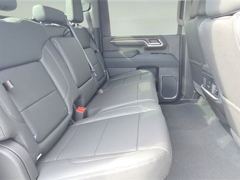 New 2026 GMC Sierra 2500 SLT image 20