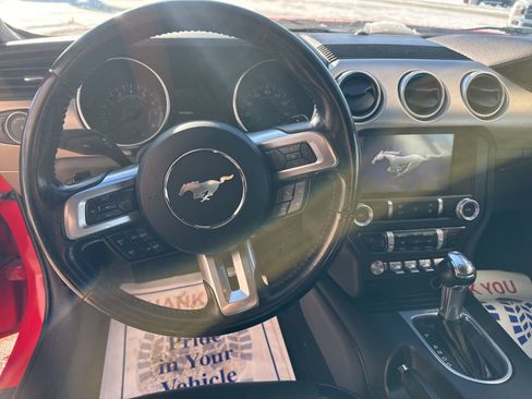 Used 2019 Ford Mustang Premium image 13