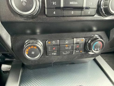 Used 2019 Ford F150 XLT w/ Equipment Group 302A Luxury AWD/4WD image 10