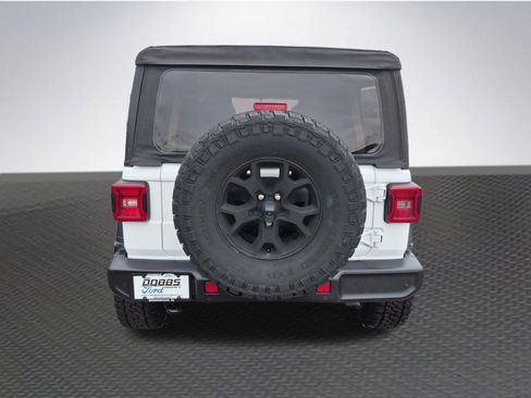 Used 2018 Jeep Wrangler Unlimited Sport S AWD/4WD image 6