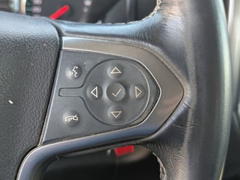 Used 2018 Chevrolet Silverado 1500 LT AWD/4WD image 17