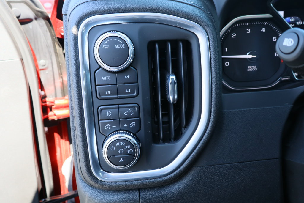 Certified 2022 GMC Sierra 1500 Denali w/ Denali Premium Package AWD/4WD image 13