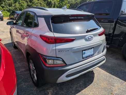 Used 2023 Hyundai Kona SEL w/ Cargo Package FWD image 4
