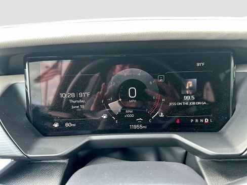 Used 2025 GMC Acadia Elevation w/ Elevation Premium Package FWD image 18