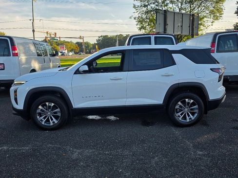 New 2026 Chevrolet Equinox LT w/ Convenience Package II image 9