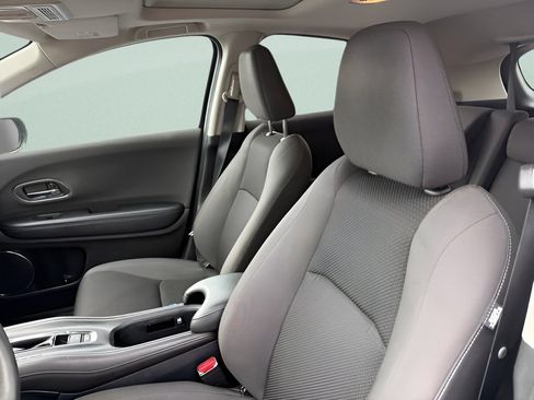 Used 2022 Honda HR-V EX image 14