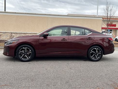 Used 2022 Nissan Sentra SV FWD image 19