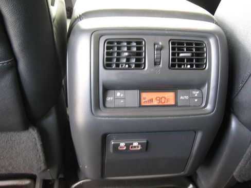 Used 2020 Nissan Pathfinder SV w/ Cargo Package FWD image 29