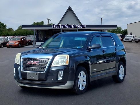 Used 2011 GMC Terrain SLE w/ LPO, Protection Package FWD image 1