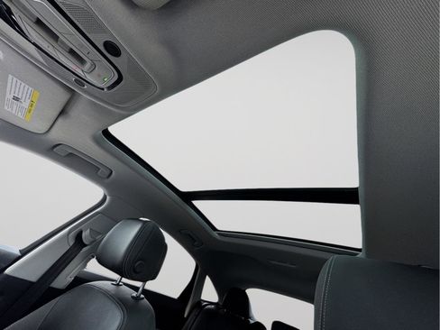 Used 2021 Audi e-tron Premium Plus w/ Premium Plus Package image 20