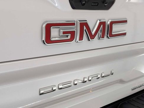 Used 2024 GMC Sierra 3500 Denali w/ Denali Reserve Package image 12