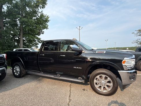 Used 2019 RAM 3500 Laramie AWD/4WD image 5