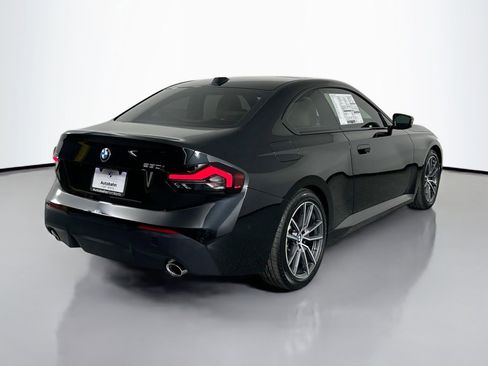 Used 2025 BMW 230i Coupe w/ Premium Package image 5
