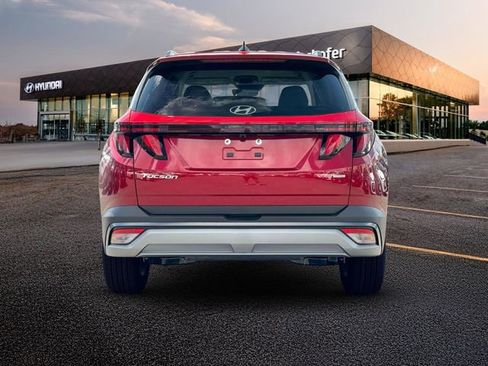 Certified 2025 Hyundai Tucson SEL image 6