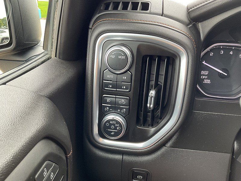 Used 2021 GMC Sierra 1500 AT4 w/ AT4 Preferred Package AWD/4WD image 29