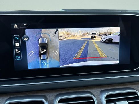 Certified 2026 Mercedes-Benz GLS 450 4MATIC image 40