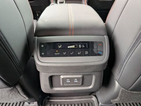 New 2026 Nissan Pathfinder Rock Creek w/ Rock Creek Premium Package AWD/4WD image 36