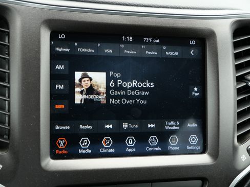 Used 2020 Jeep Cherokee Trailhawk w/ Cold Weather Group AWD/4WD image 22
