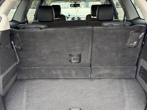 Used 2011 Buick Enclave CXL image 16