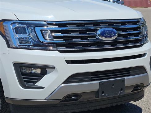 Used 2021 Ford Expedition Max XLT image 7