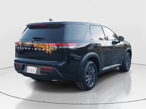 Used 2024 Nissan Pathfinder S w/ Cargo Package image 5
