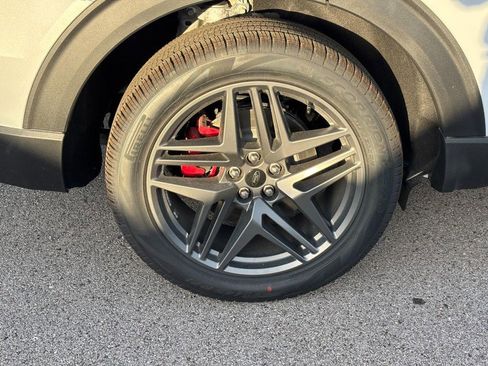 New 2026 Ford Explorer ST image 4