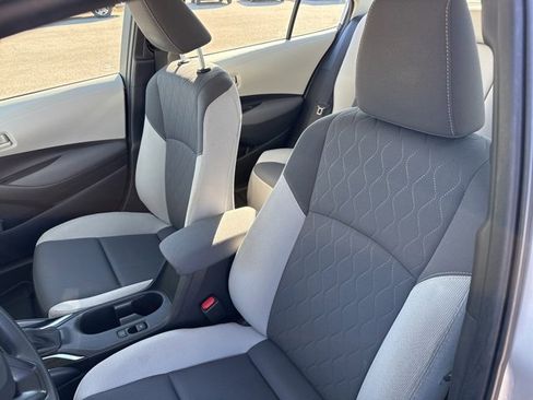 Used 2023 Toyota Corolla LE image 16