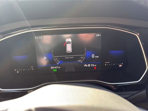 Used 2022 Volkswagen Jetta SE image 10