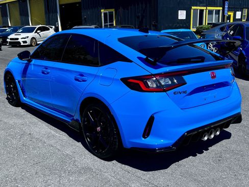 Used 2025 Honda Civic Type R image 7