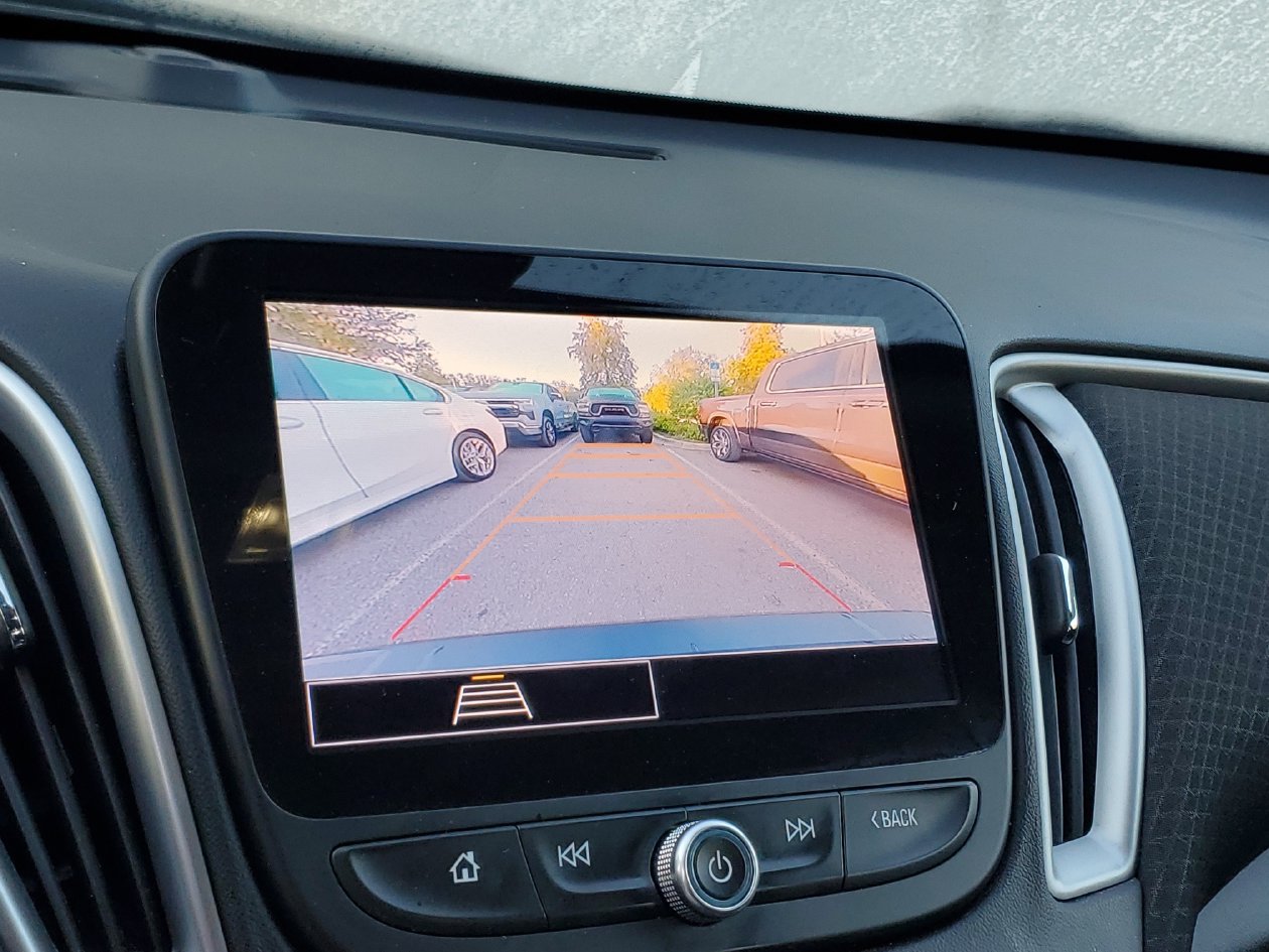 Used 2025 Chevrolet Malibu LT FWD image 22