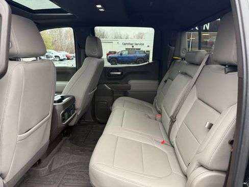 Used 2021 GMC Sierra 1500 SLT w/ SLT Premium Package image 16