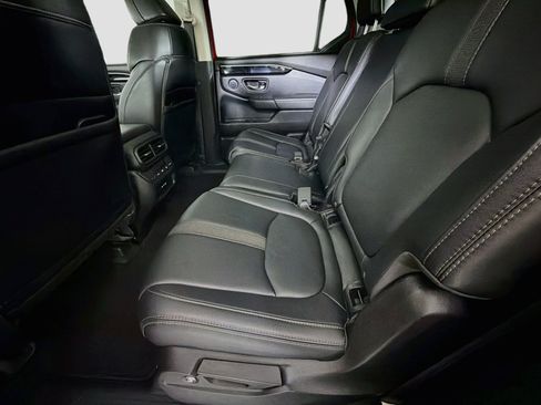 Used 2024 Honda Pilot Touring image 28