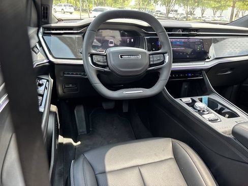 Used 2025 Jeep Wagoneer S Limited AWD/4WD image 17