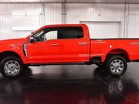 Used 2025 Ford F350 Lariat w/ Chrome Package AWD/4WD image 4
