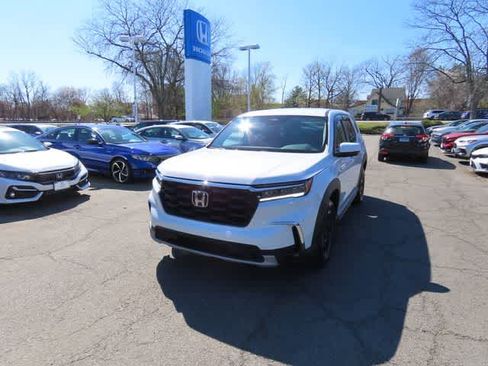Used 2025 Honda Pilot EX-L image 1