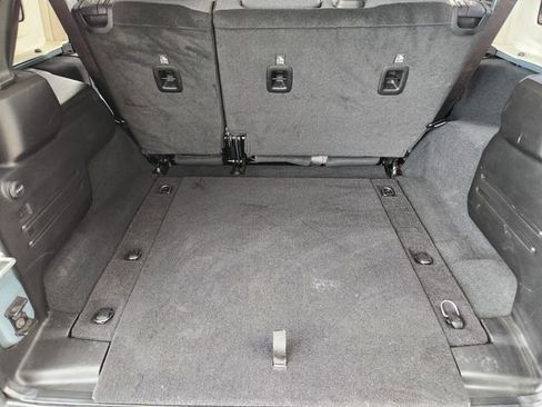 Certified 2025 Jeep Wrangler Sport image 31