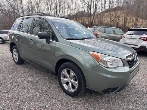 Used 2015 Subaru Forester 2.5i w/ Alloy Wheel Package image 9