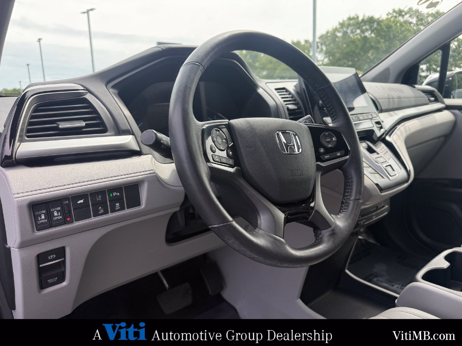 Used 2020 Honda Odyssey Elite image 17