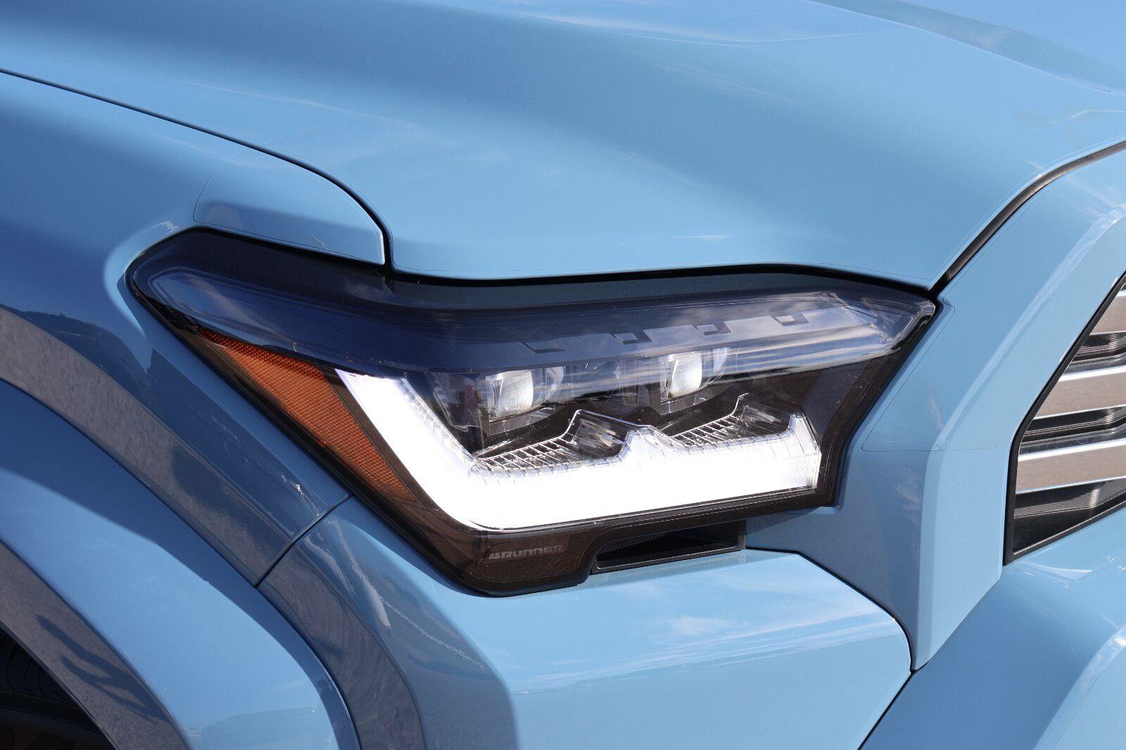 Certified 2025 Toyota 4Runner Limited AWD/4WD image 10