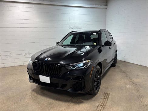 Used 2023 BMW X5 xDrive40i w/ M Sport Package image 2