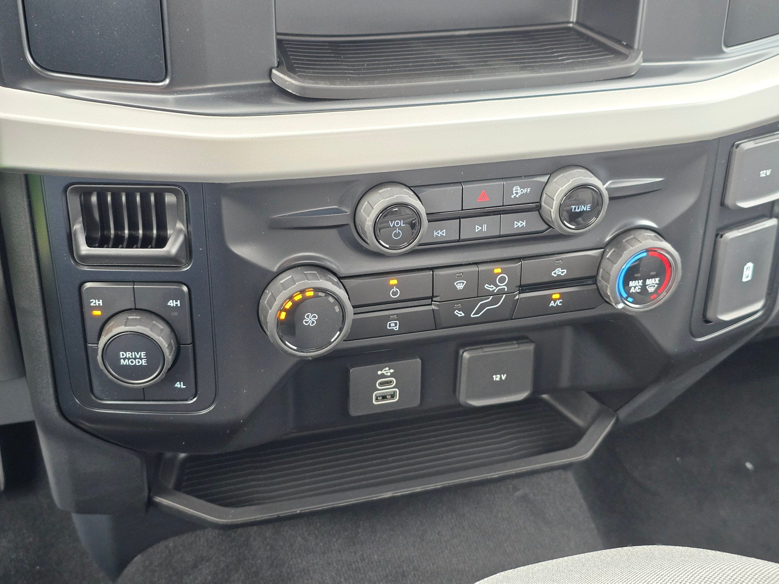 New 2026 Ford F350 XL w/ STX Appearance Package AWD/4WD image 17