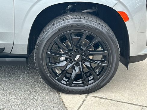 Certified 2024 Cadillac Escalade Sport Platinum w/ LPO, ONYX Package AWD/4WD image 12