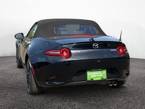 New 2026 MAZDA MX-5 Miata Club w/ Interior Package RWD image 3