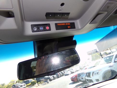 Used 2019 Cadillac Escalade Luxury AWD/4WD image 74