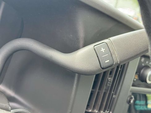 Used 2019 Chevrolet Express 3500 LT w/ LT Preferred Equipment Group RWD image 27