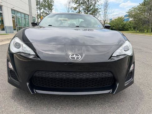 Used 2016 Scion FR-S RWD image 21