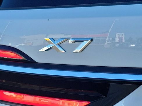 Used 2024 BMW X7 xDrive40i image 23