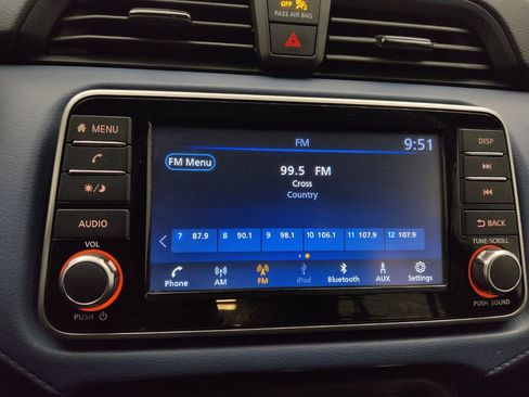 Used 2025 Nissan Versa SV FWD image 25