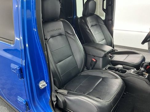 Used 2020 Jeep Gladiator Overland image 14