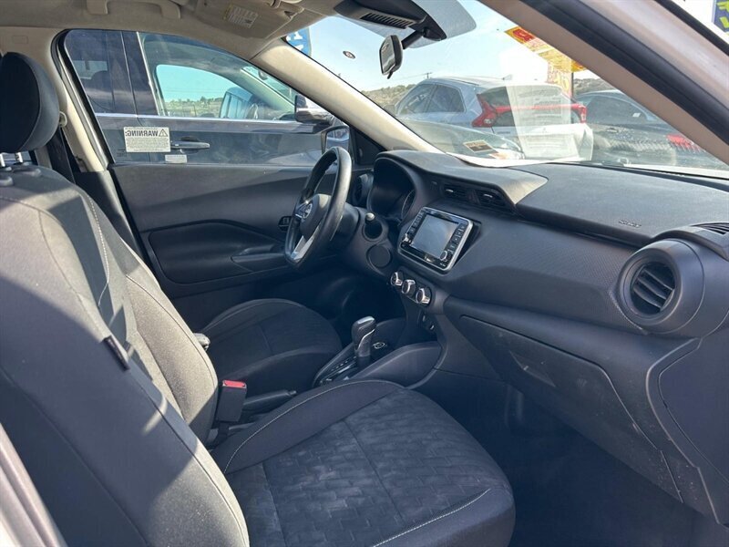 Used 2022 Nissan Kicks S FWD image 37